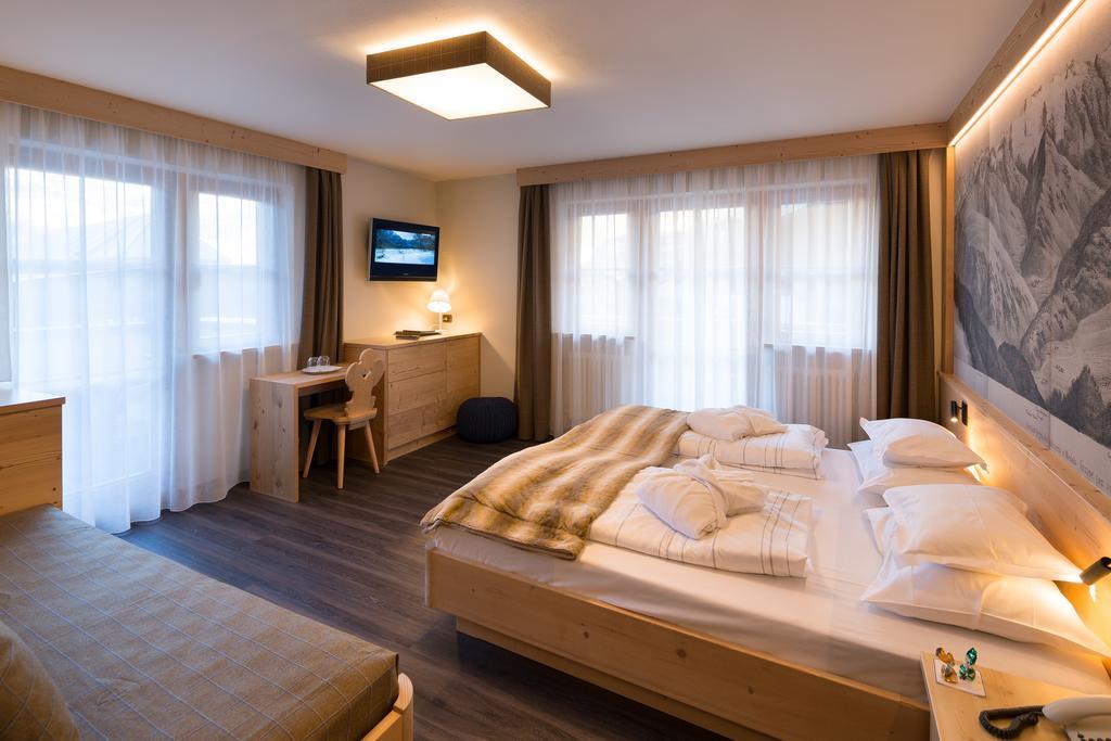 סלבה די ואל גרדנה Hotel Somont מראה חיצוני תמונה
