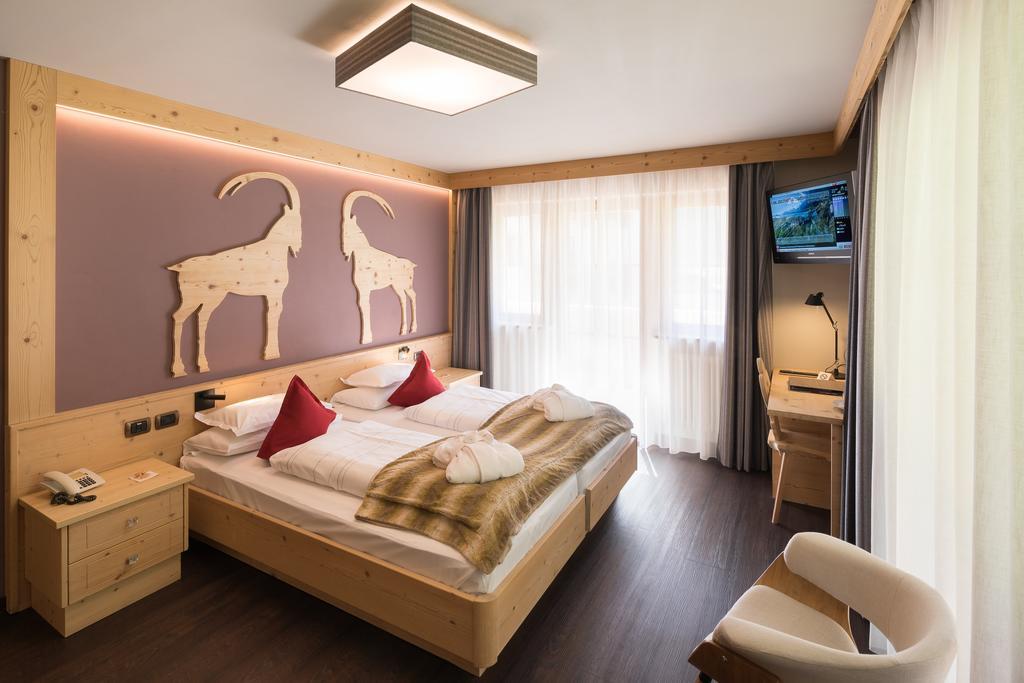 סלבה די ואל גרדנה Hotel Somont מראה חיצוני תמונה